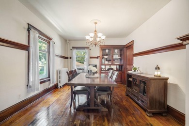 Welcome home to this charming & meticulously maintained - photo 7