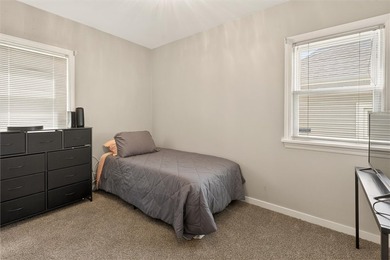 Welcome to 478 LaGrange Ave in the Beautiful Maplewood district - photo 17