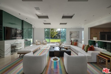 Museum Modern in Prime Huntington Palisades. Over 1.36 acres of - photo 10