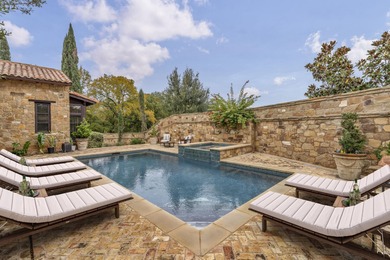 If you are looking for prestige and privacy 102 Alameda is - photo 20