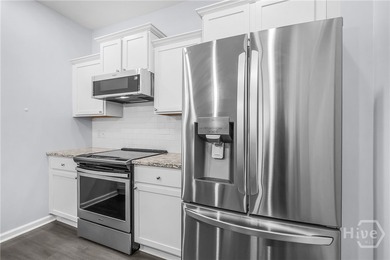 Seller offering $5000 in closing costs with full price offer! - photo 21