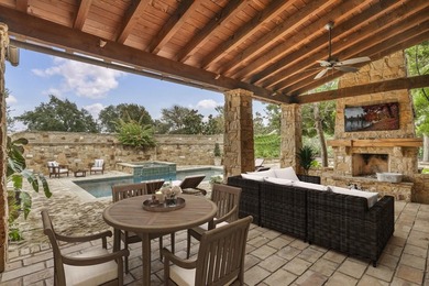 If you are looking for prestige and privacy 102 Alameda is - photo 21