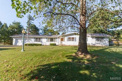 (private lake, pond, creek) Home Active Under Contract in Lebanon Missouri