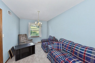One-owner, meticulously maintained 3 bedroom Colonial located on - photo 10