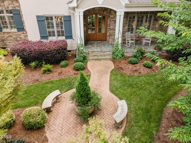 This gorgeous home situated on an estate lot lends luxury - photo 3