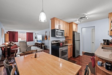 SELLER WILL PAY ONE FULL YEAR OF HOA FEES! Welcome to this - photo 13