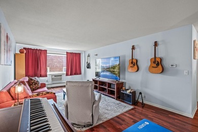 SELLER WILL PAY ONE FULL YEAR OF HOA FEES! Welcome to this - photo 14