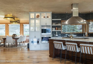 Dramatic Snake River views distinguish this property in Deer - photo 15