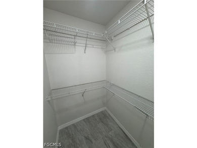 Wow! Southwest Cape Coral 3/2/2 home with all utility - photo 20