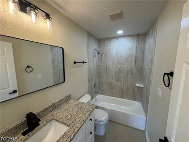 Wow! Southwest Cape Coral 3/2/2 home with all utility - photo 26