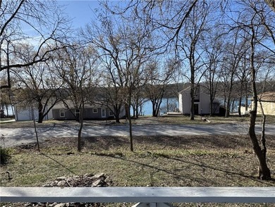 Enjoy lake views with this 1st tier property in Linn Valley - photo 26