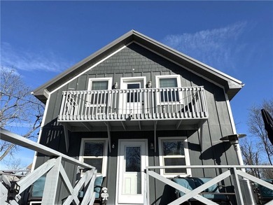 Enjoy lake views with this 1st tier property in Linn Valley - photo 28