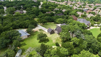 Luxury remodeled estate on nearly 4 private acres in Keller ISD - photo 4