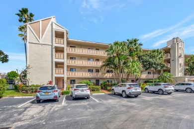 Lake Condo For Sale in Delray Beach, Florida