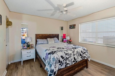 Beautifully maintained 2-bedroom, 1-bath condo offering comfort - photo 13