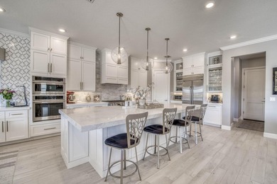 Private Resort - Style Lakefront Estate in La Terre at Avenir! - photo 16