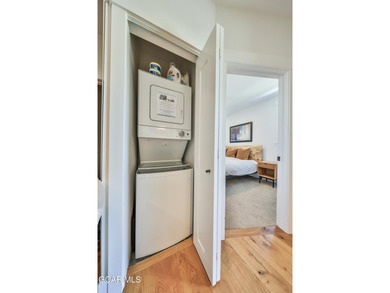Welcome to this well designed, Fully Furnished 1 BR,1 BA Condo - photo 17