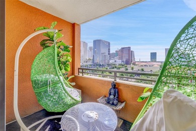 Downtown Living at Its Finest! Step into this spacious & bright - photo 18