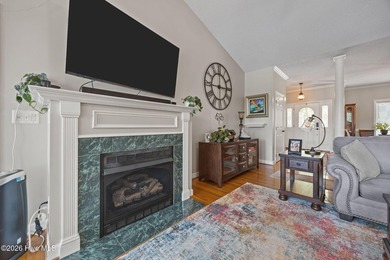 Welcome to your lake front retreat in the highly sought-after - photo 7