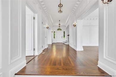 Timeless Coastal Elegance Meets Modern Luxury. Step into the - photo 10
