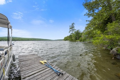 Beautifully maintained 3-bedroom, 2-bath waterfront home on - photo 10