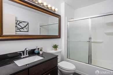 Welcome to your luxurious lifestyle in Richmond's Marina Bay - photo 13