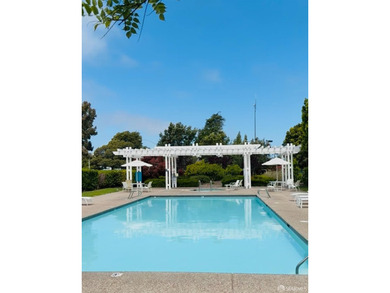 Welcome to your luxurious lifestyle in Richmond's Marina Bay - photo 16