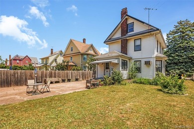Welcome to this beautifully well maintained, charming and full - photo 27