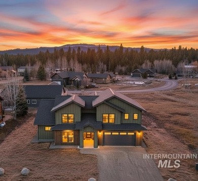 Lake Home For Sale in Mccall, Idaho