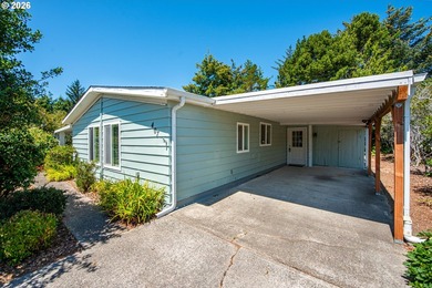 Turnkey remodeled manufactured home in Greentrees East Village - photo 2