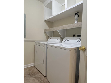 Renovated Condo in Riverway at Aichele Terrace!Welcome to 1910 - photo 13