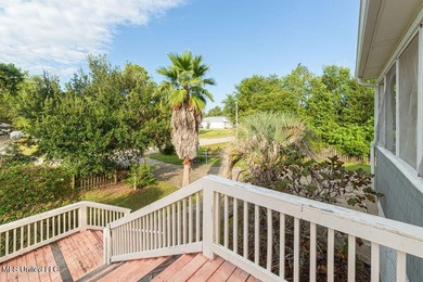 Close to the Beach! Home offers 2b/2b with an open living/dining - photo 20