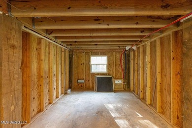 Close to the Beach! Home offers 2b/2b with an open living/dining - photo 26
