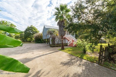 Close to the Beach! Home offers 2b/2b with an open living/dining - photo 28