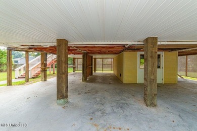 Close to the Beach! Home offers 2b/2b with an open living/dining - photo 32