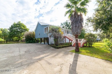 Close to the Beach! Home offers 2b/2b with an open living/dining - photo 33