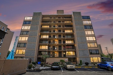 Just a short walk to the beach, this updated second-floor condo - photo 34