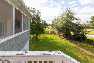 Close to the Beach! Home offers 2b/2b with an open living/dining - photo 39