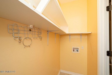 Close to the Beach! Home offers 2b/2b with an open living/dining - photo 41
