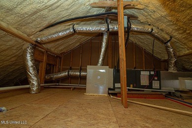 Close to the Beach! Home offers 2b/2b with an open living/dining - photo 43