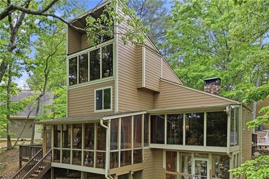 Perched high above the quiet shores of Lake Arrowhead's north - photo 4
