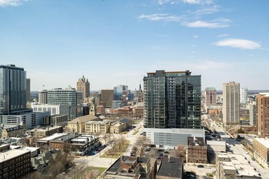 Welcome home to Regency House on Milwaukee's East Side. Just - photo 11