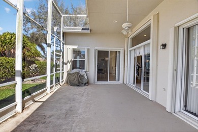 SITUATED ON A PREMIUM CORNER LOT THIS RESIDENCE OFFERS A BRIGHT - photo 16
