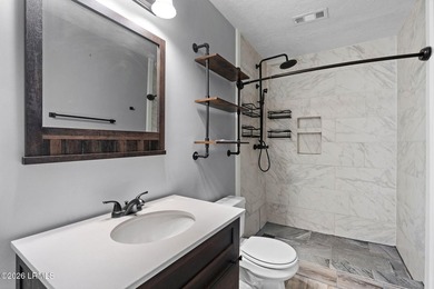 Wonderful 2 bedroom and 2 bath one story townhome with private - photo 19