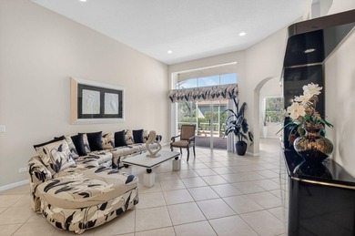 SITUATED ON A PREMIUM CORNER LOT THIS RESIDENCE OFFERS A BRIGHT - photo 22