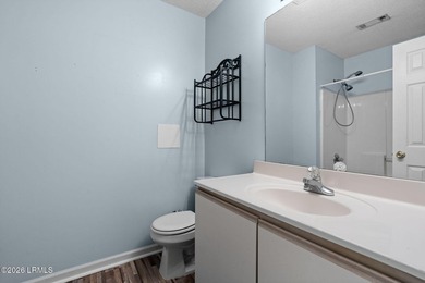 Wonderful 2 bedroom and 2 bath one story townhome with private - photo 23
