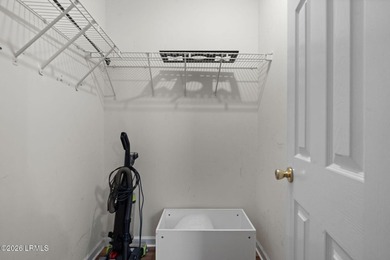 Wonderful 2 bedroom and 2 bath one story townhome with private - photo 25