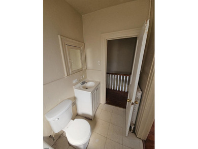 Prime Location with Exceptional Potential! This 3-bedroom - photo 35