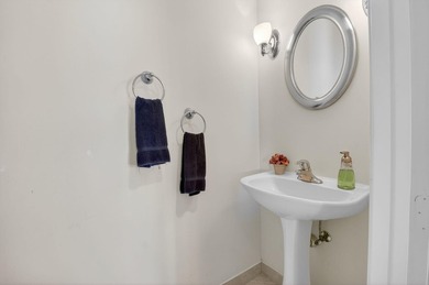 SITUATED ON A PREMIUM CORNER LOT THIS RESIDENCE OFFERS A BRIGHT - photo 39