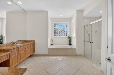 SITUATED ON A PREMIUM CORNER LOT THIS RESIDENCE OFFERS A BRIGHT - photo 46
